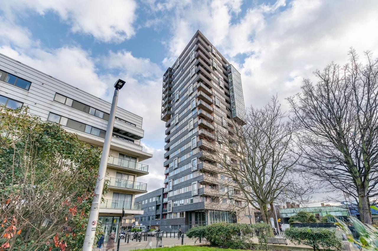 Kelday Heights View Flat * Londra
